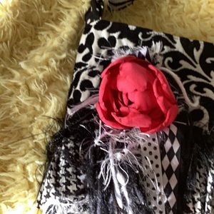 Purse over shoulder!